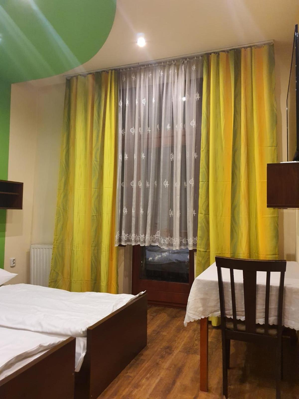 Apartamenty Krupowki Zakopane Room photo